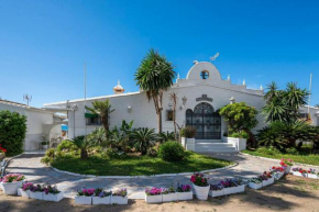 Townhouse w/ Swimming Pool and Underground Parking, Marbella
